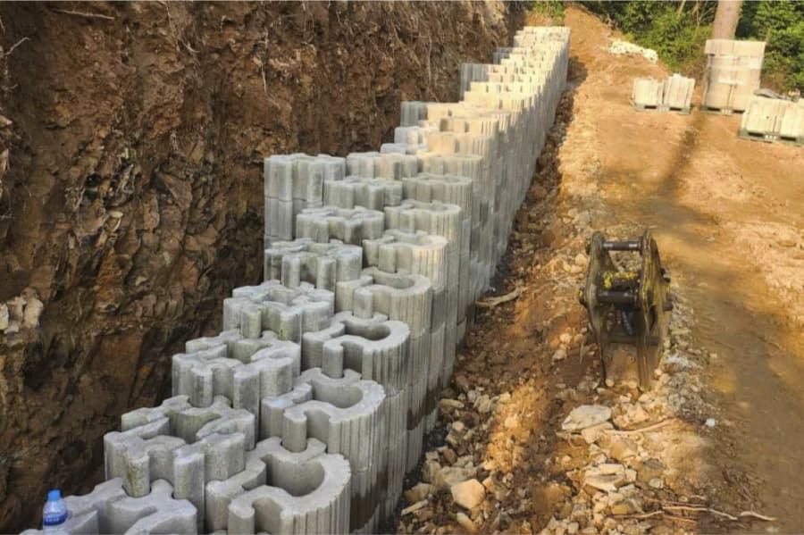 77호 국도 위험도로 개선공사